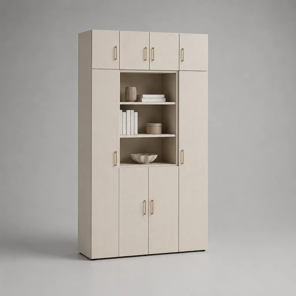 Credenza alta in legno con 8 ante e 3 vani aperti, beige con maniglie color ottone, 120 × 40 × 200 cm